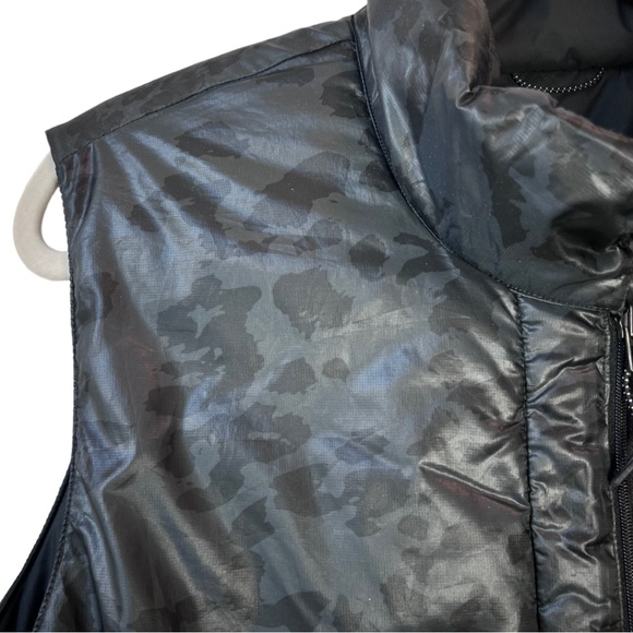 Nike Therma Fit Repel Reversible Black Leopard Semi-Cropped Puffer Vest Golf XL - Picture 14 of 16